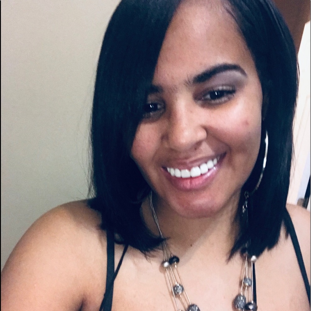 Meet your Posher, Ashley